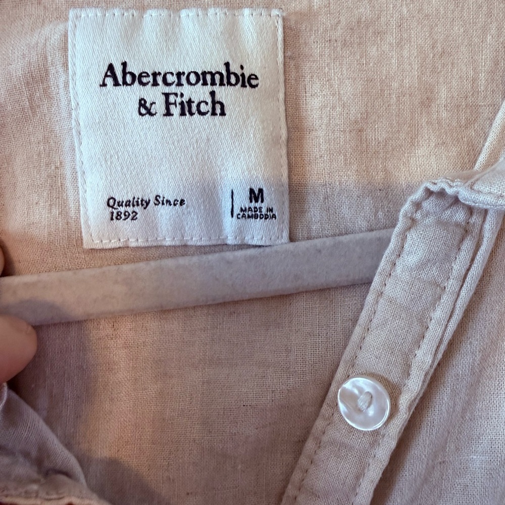 Abercrombie & Fitch Women's Beige Button-Down Shirt - Picture 2 of 6